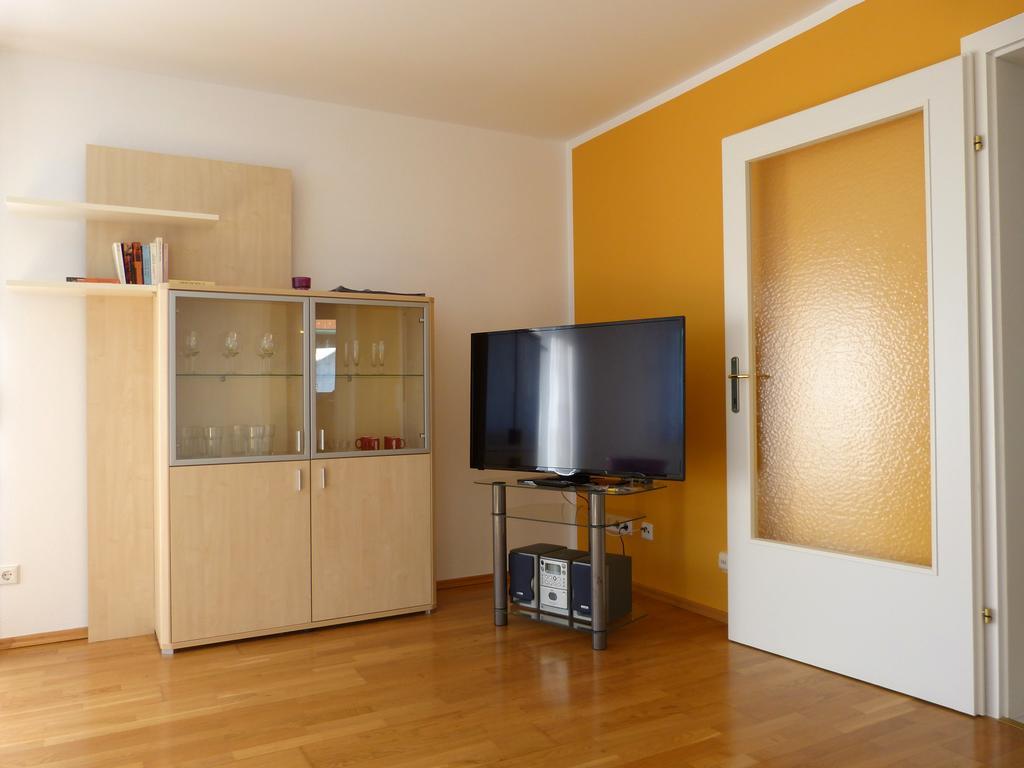 Ferienwohnung Kern Bodensdorf Zimmer foto